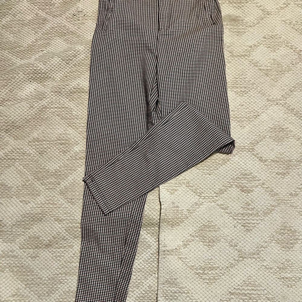 Zara Leggings with Gingham Pattern